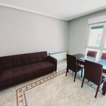 Apartamento Para 5 Personas Con Garaje A 10 Minutos De バリャドリド エクステリア 写真