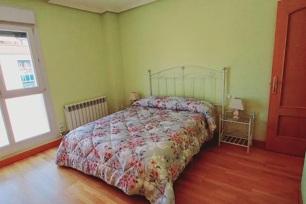 Apartamento Para 5 Personas Con Garaje A 10 Minutos De バリャドリド エクステリア 写真