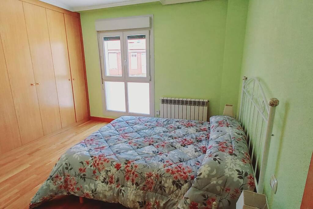 Apartamento Para 5 Personas Con Garaje A 10 Minutos De バリャドリド エクステリア 写真