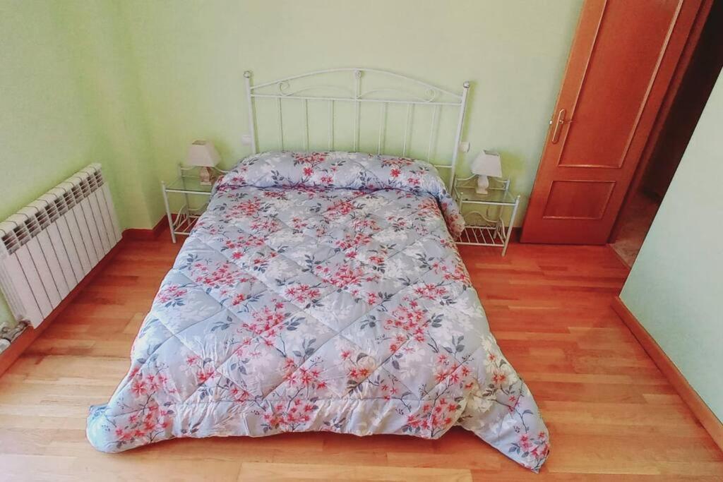 Apartamento Para 5 Personas Con Garaje A 10 Minutos De バリャドリド エクステリア 写真