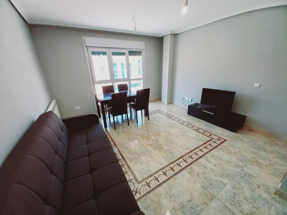 Apartamento Para 5 Personas Con Garaje A 10 Minutos De バリャドリド エクステリア 写真